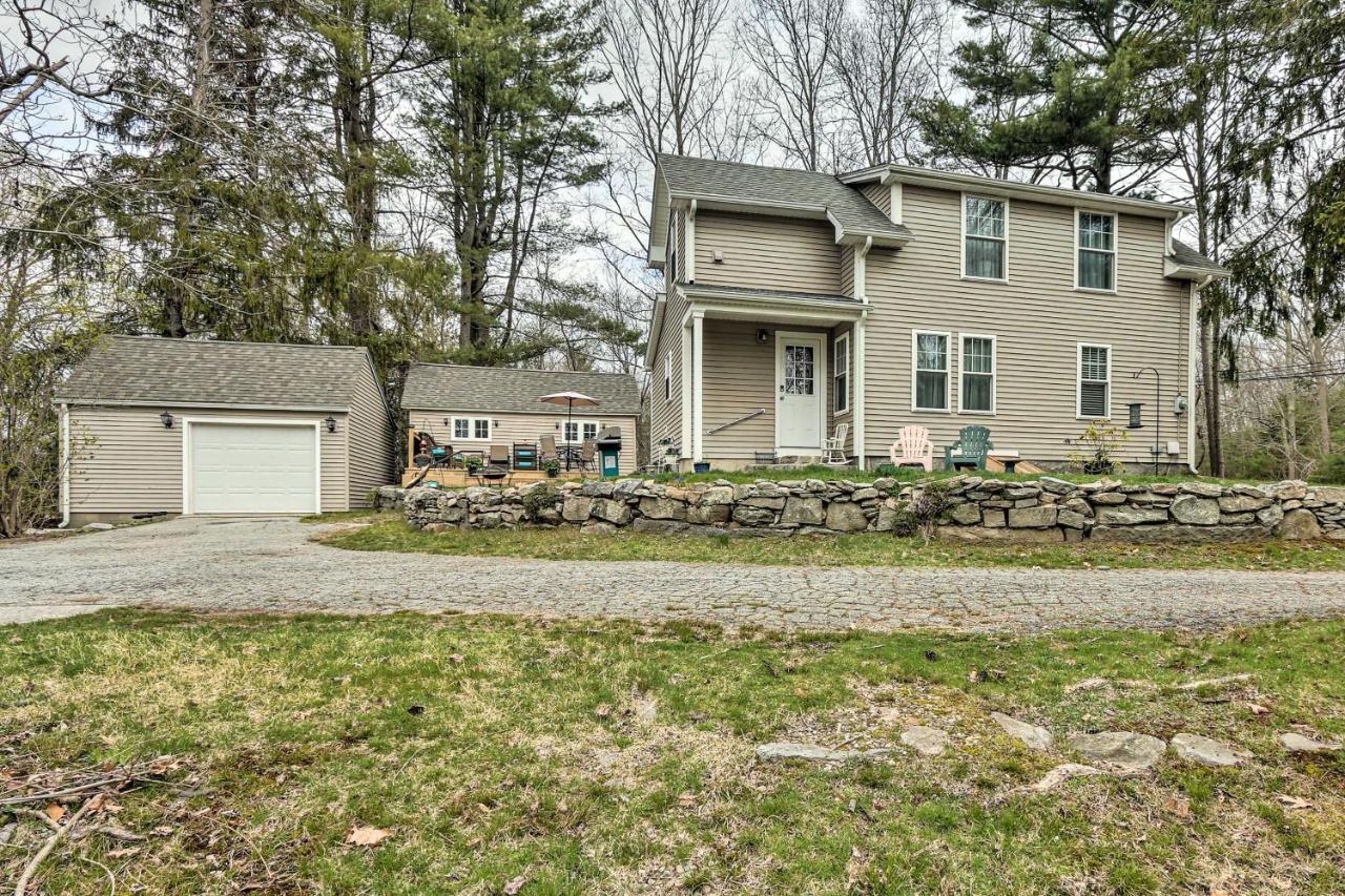 Remodeled Farmhouse In Waterford Near 2 Beaches! Exterior photo