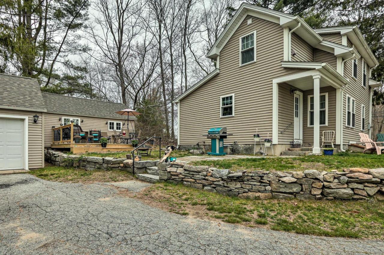 Remodeled Farmhouse In Waterford Near 2 Beaches! Exterior photo