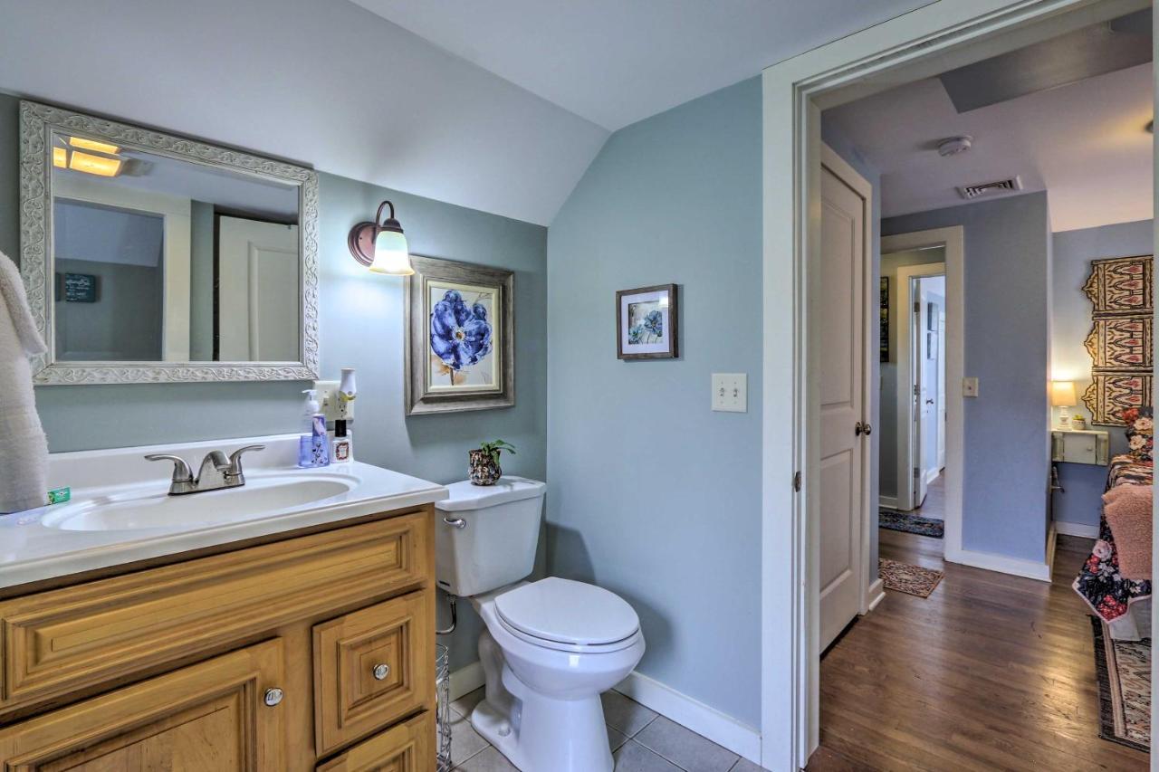Remodeled Farmhouse In Waterford Near 2 Beaches! Exterior photo
